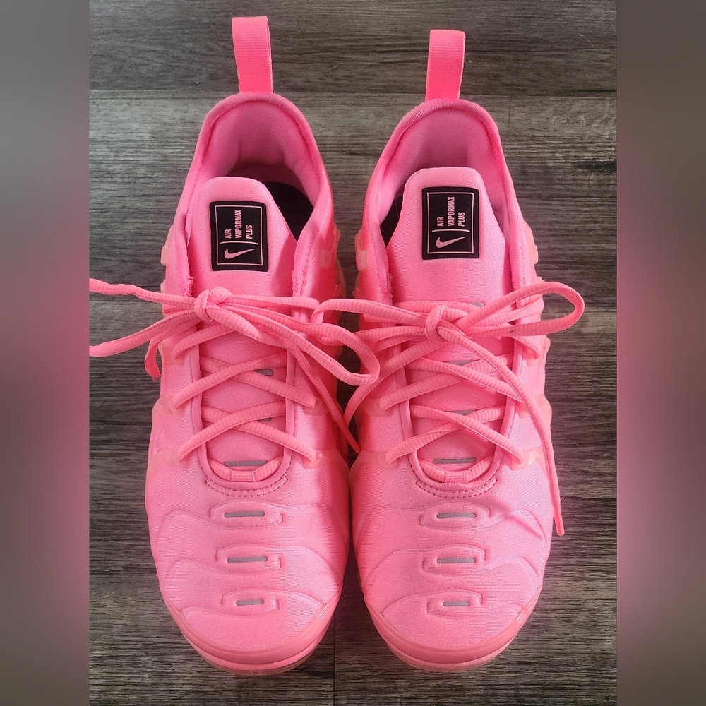 **LIKE NEW** Nike Air VaporMax Plus Sz 10 Vibrant Neon BUBBLEGUM Hot Sunset Pink - Picture 4 of 12